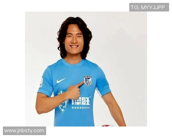 足球明星携手手机自拍分享训练生活精彩瞬间与球迷互动新方式